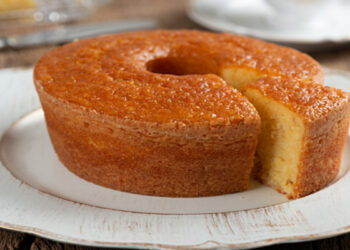 Bolo de fubá cremoso