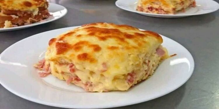 Lasanha de batata com molho branco