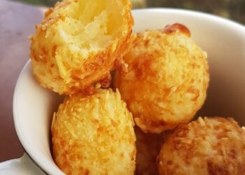 Pão de queijo com tapioca