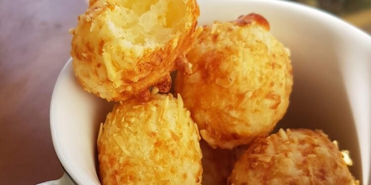 Pão de queijo com tapioca