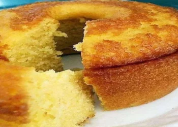 Bolo de Milho com coco