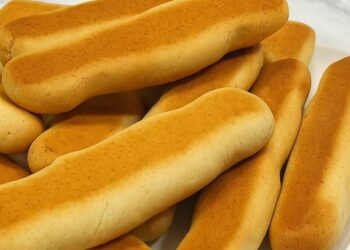 Easy 2-Ingredient Biscuits (Self-Rising Flour & Condensed Milk)